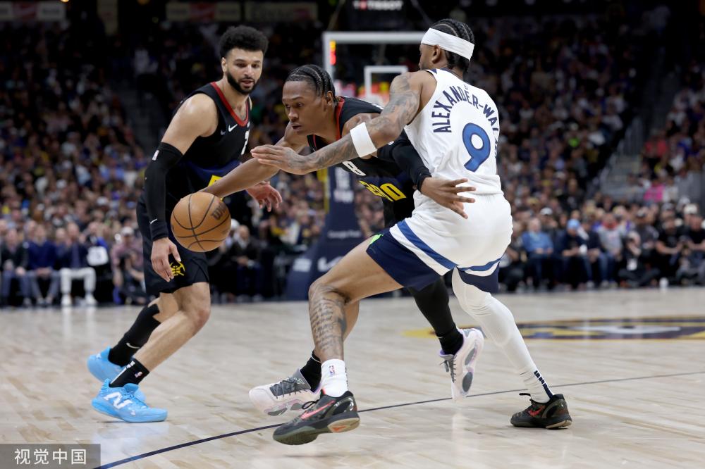 他不仅依赖 他不仅依赖