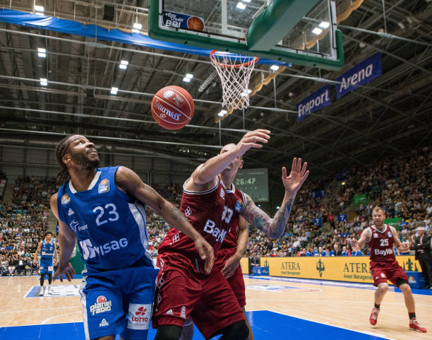 对每位队员 对每位队员