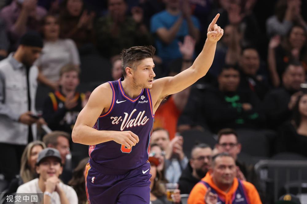 通过与球迷 通过与球迷