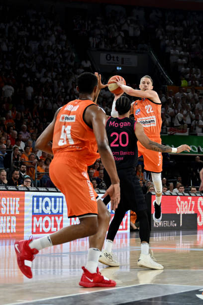 勤和外场 勤和外场